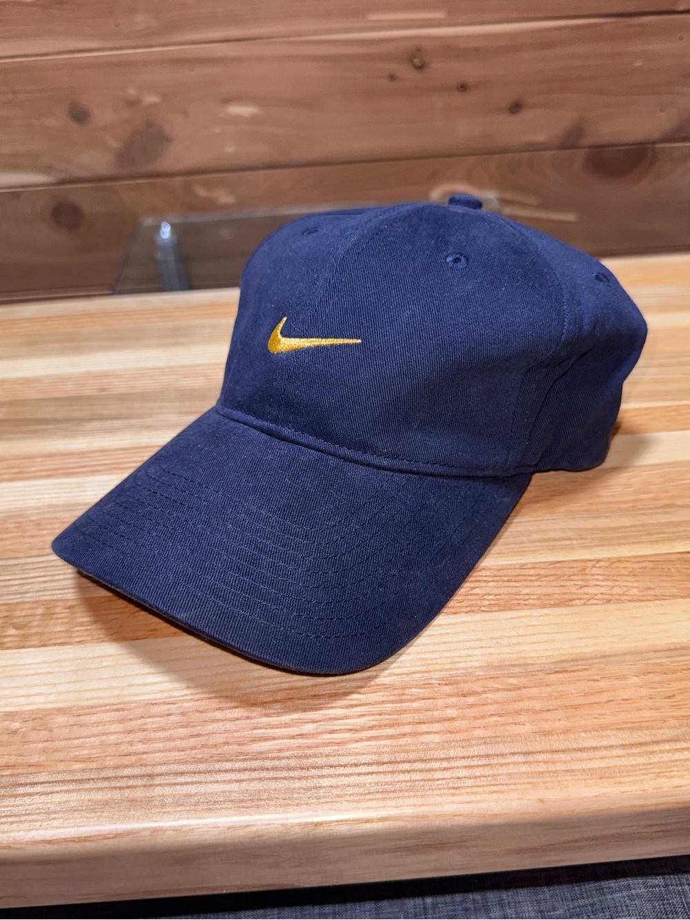 Nike Center Swoosh Hat Cap Adjustable Strap Back Hat Cap
Excellent Condition!